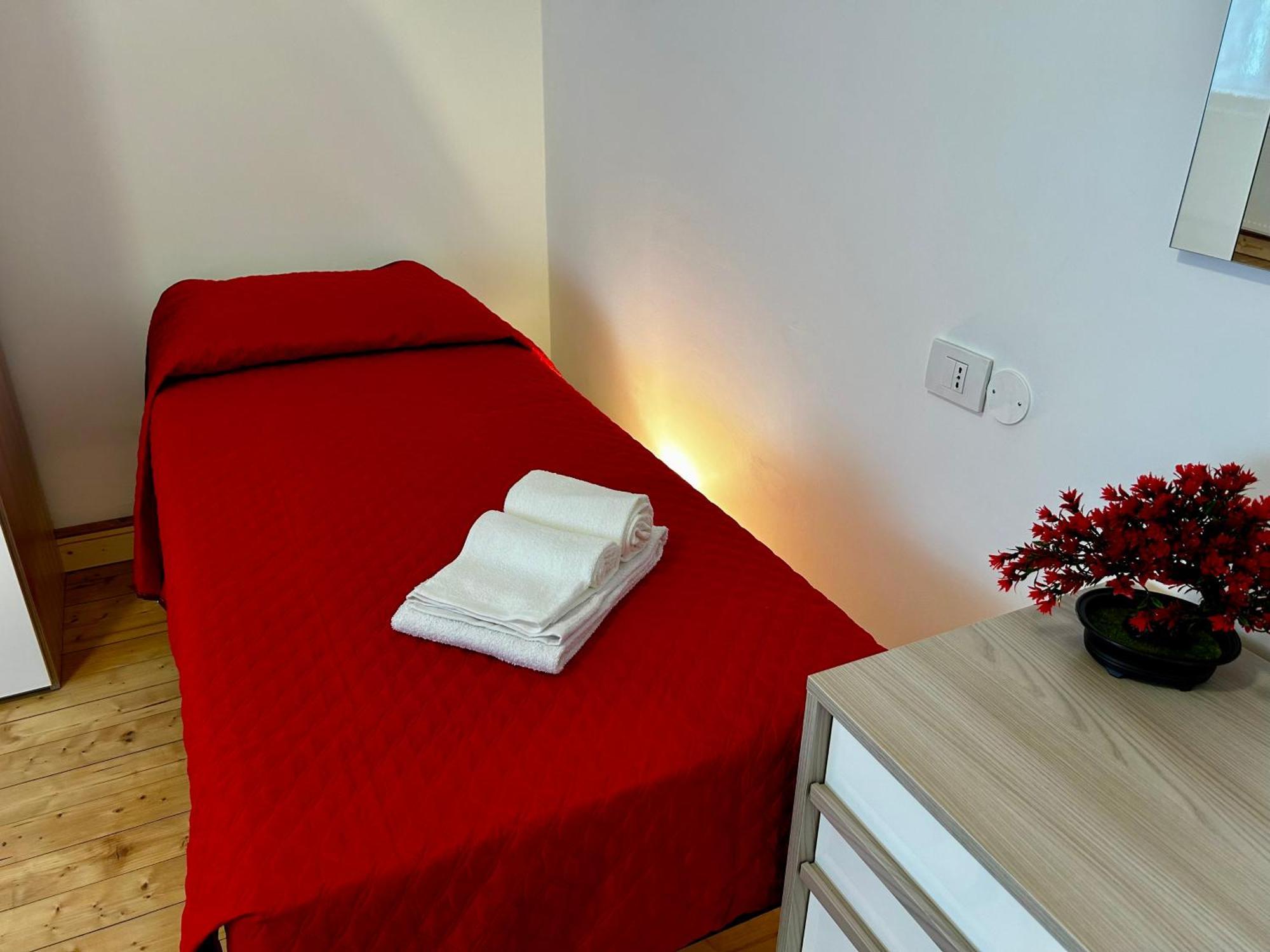Luxury Allo Apartment In Center Of Udine Esterno foto